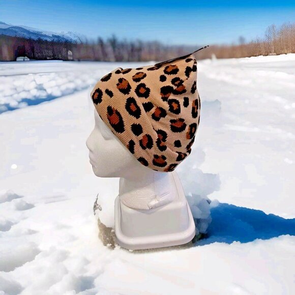 Leopard Womans Warm Winter Beanie Double Knit Cap by Mission Ridge - Picture 1 of 6
